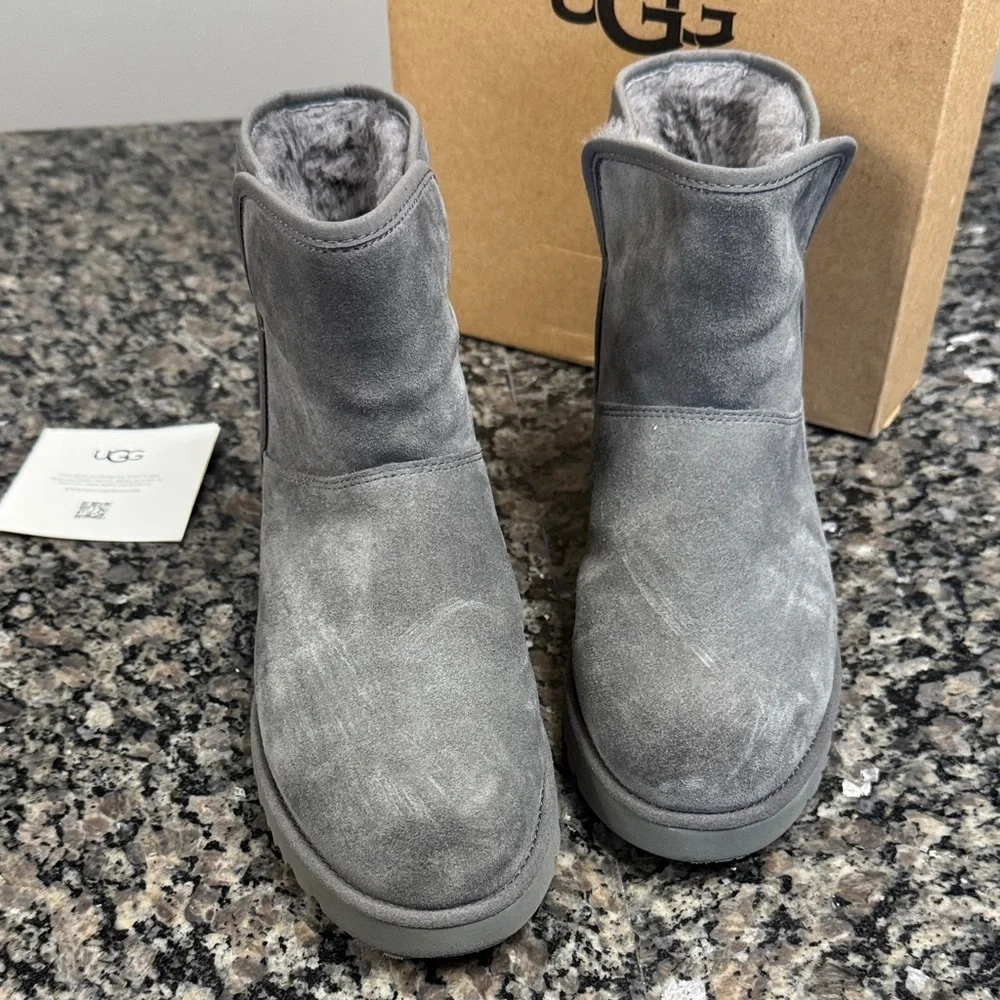 UGG Cory ll gray Suede Ankle Boots NEW